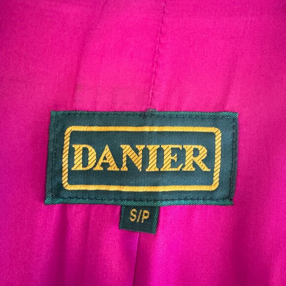 Danier Vintage 80s/90s Fuchsia Pink and Black Suede Leather Blazer and Skirt Set - Picture 10 of 16